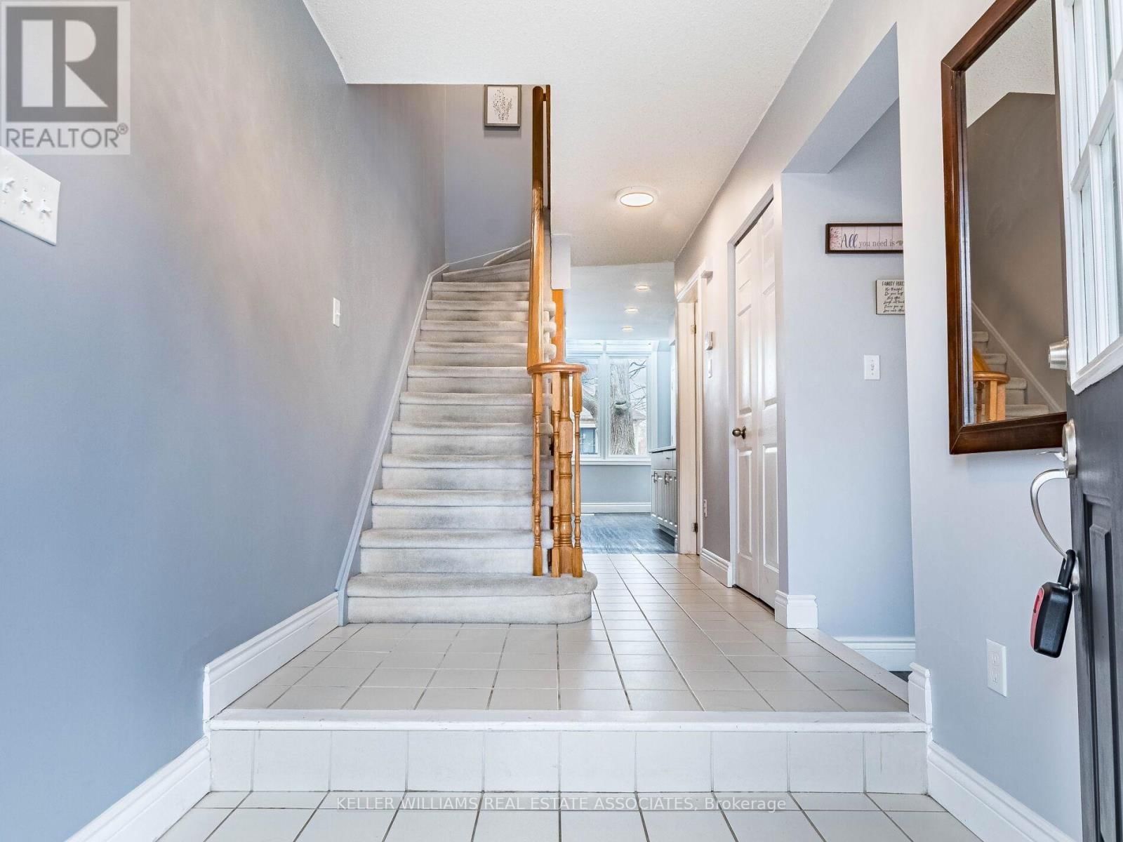 8 - 310 CHRISTOPHER DRIVE Image 5