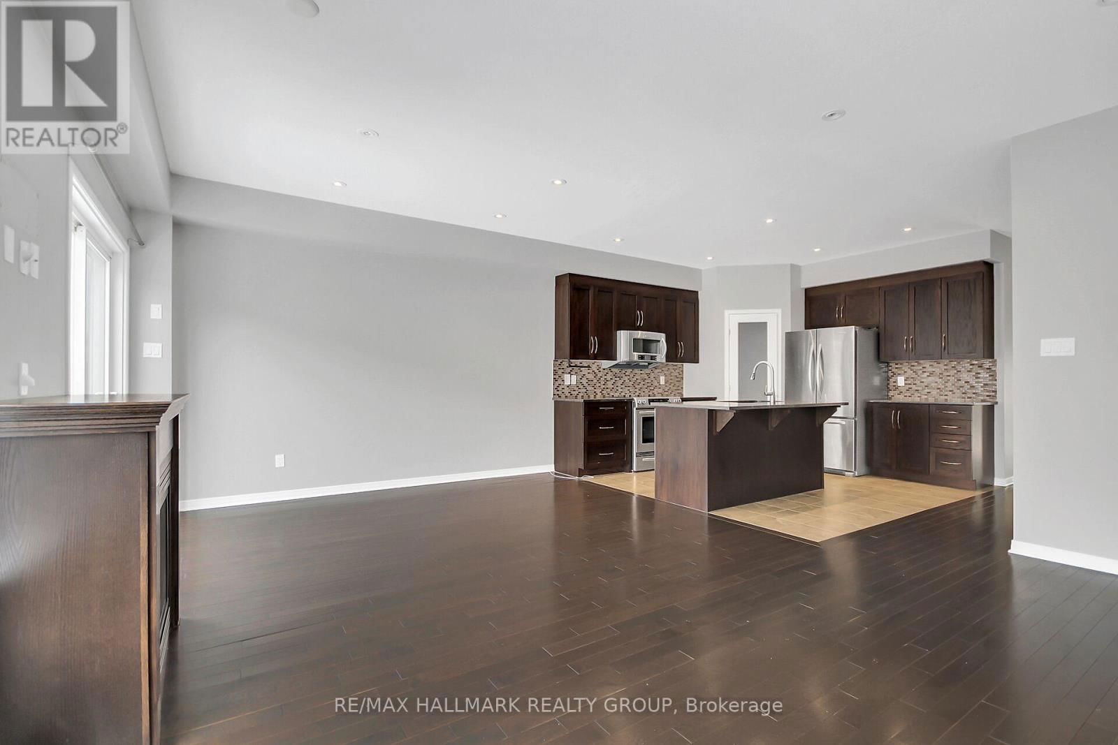 120 POTTS PRIVATE Image 18