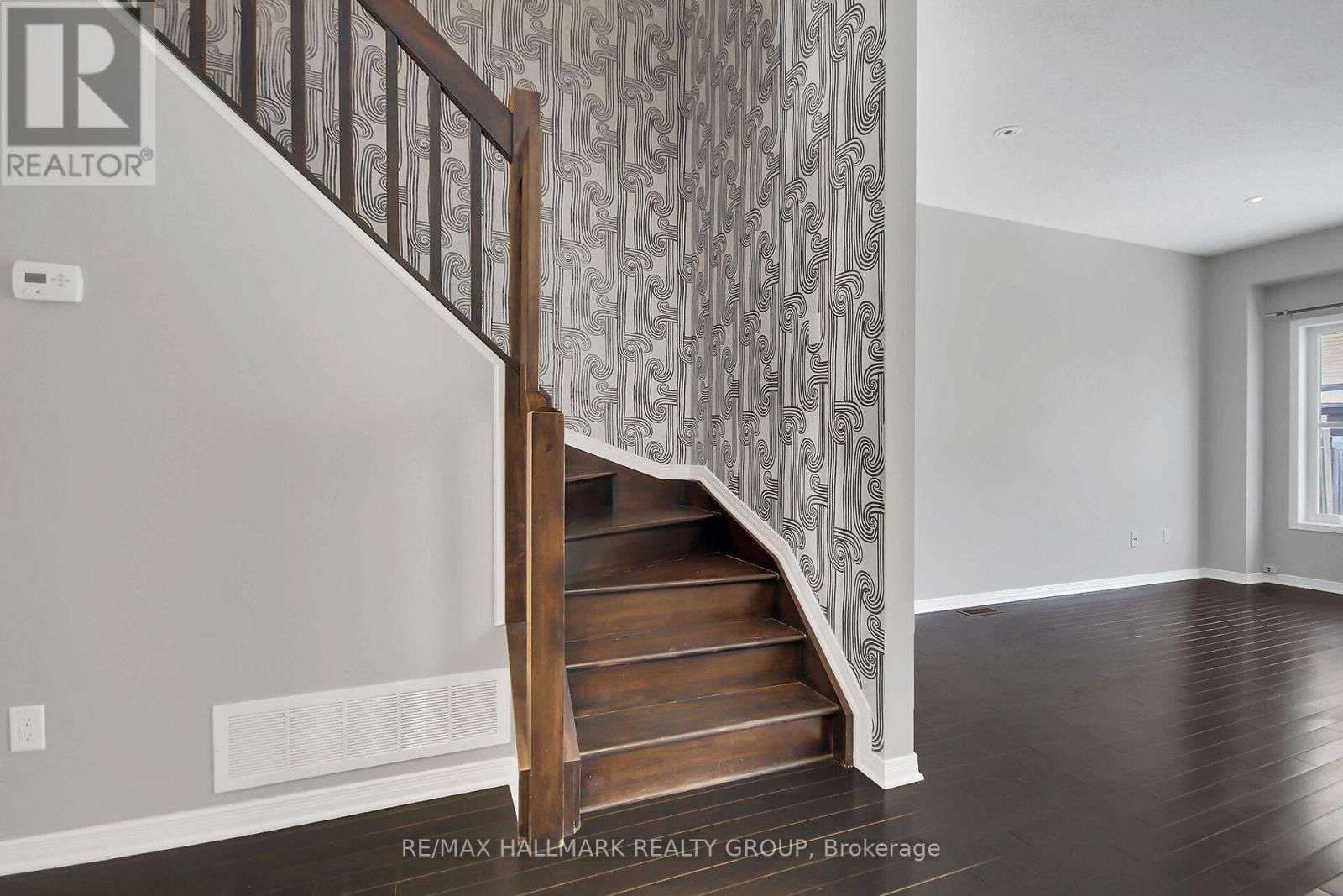 120 POTTS PRIVATE Image 19