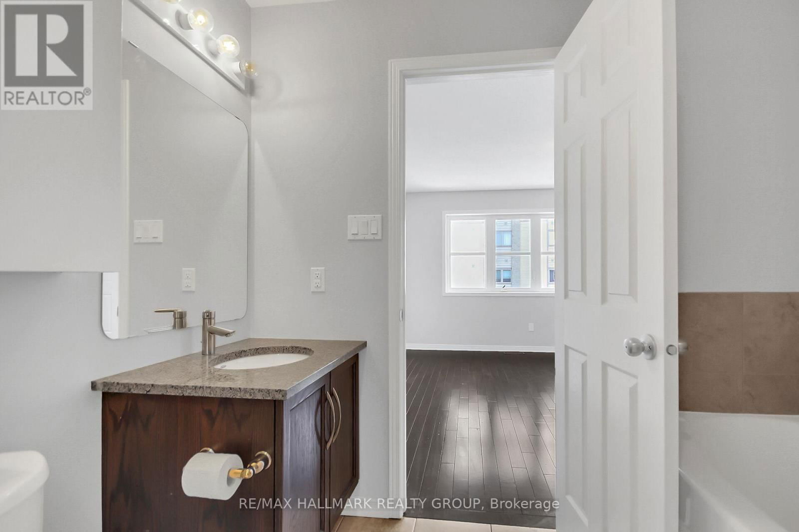 120 POTTS PRIVATE Image 24