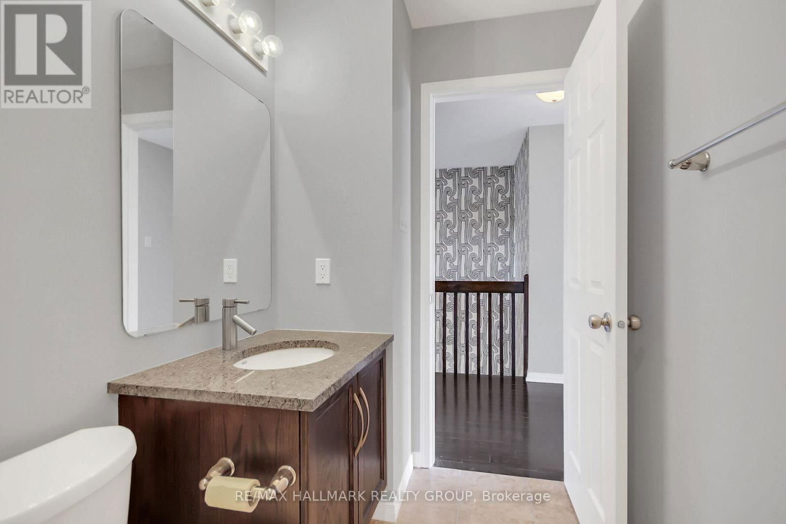 120 POTTS PRIVATE Image 30