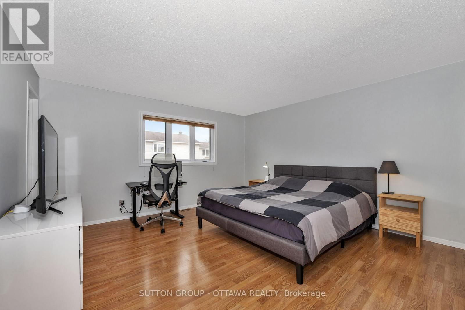 6586 DES MERLES LANE Image 24