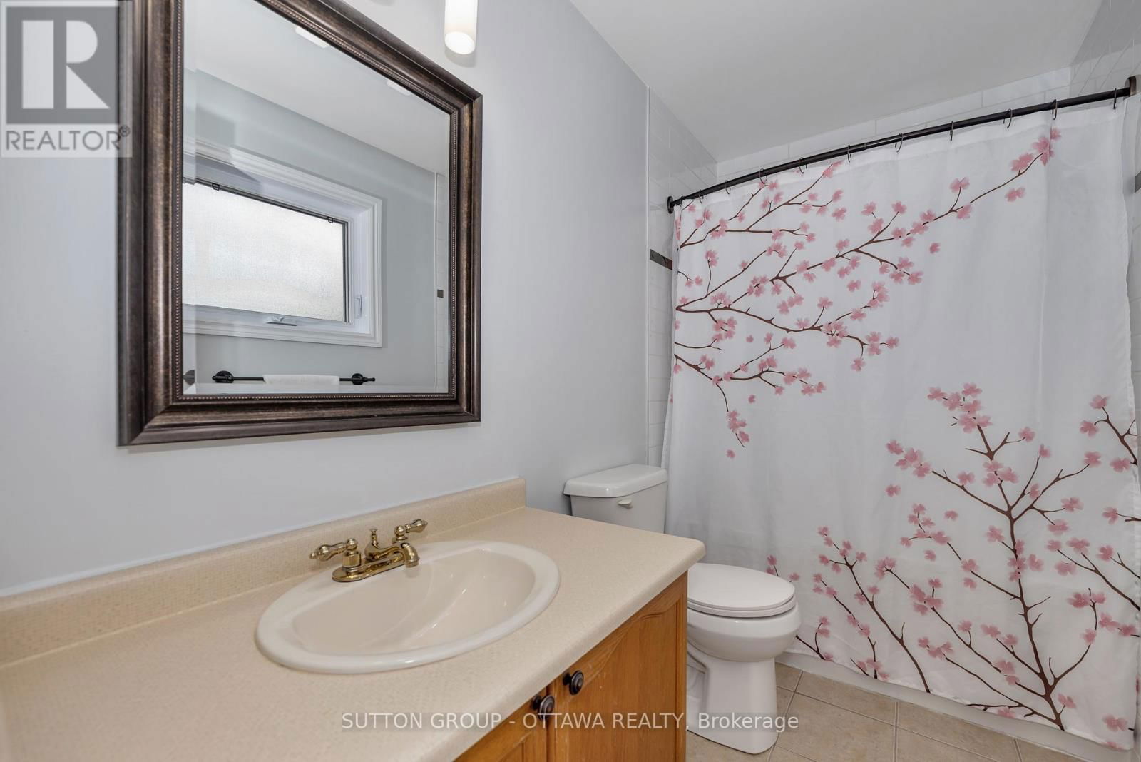 6586 DES MERLES LANE Image 29