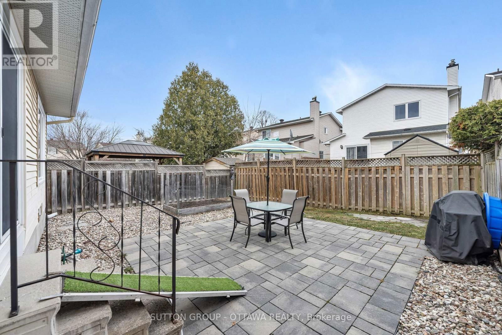 6586 DES MERLES LANE Image 35