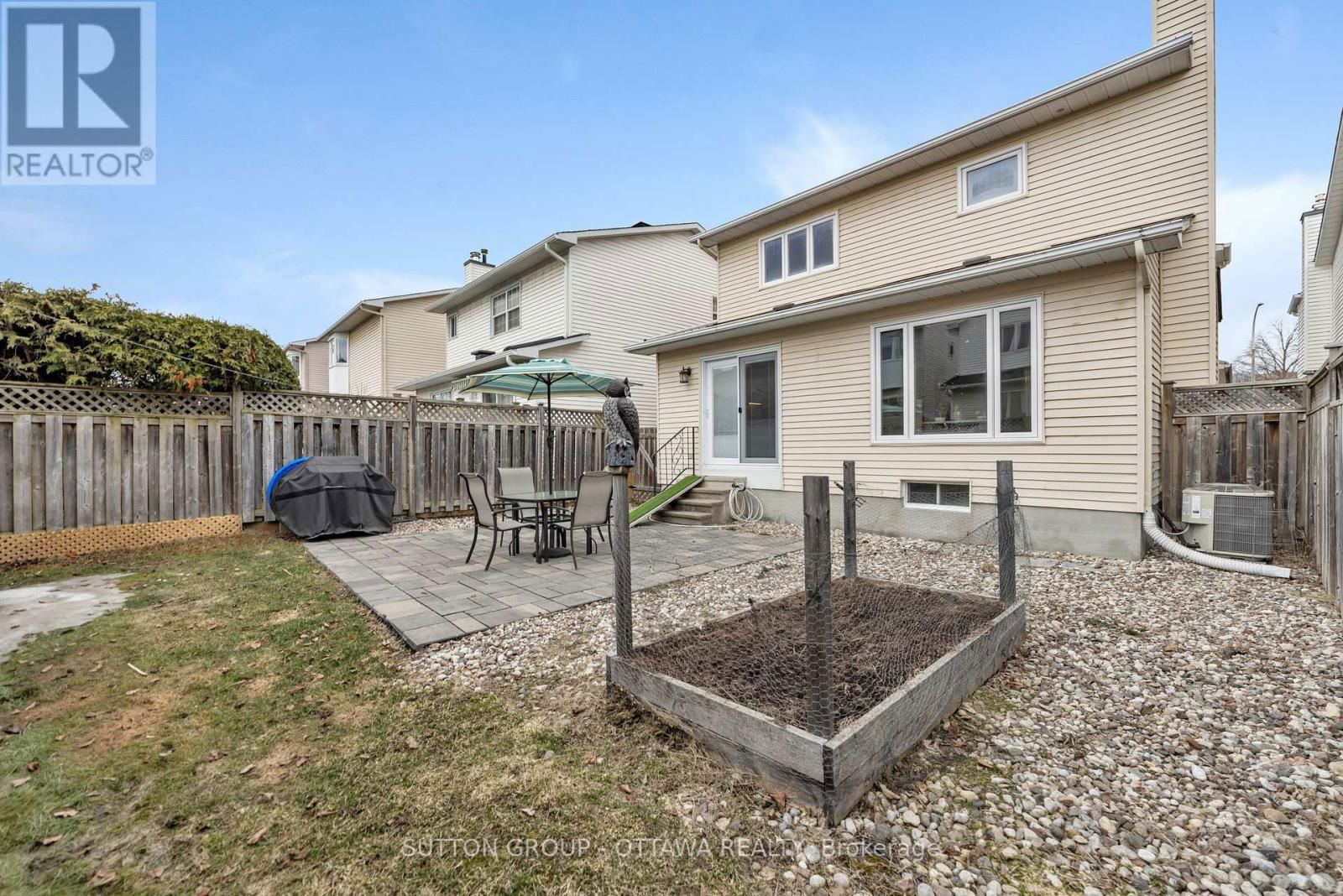6586 DES MERLES LANE Image 38