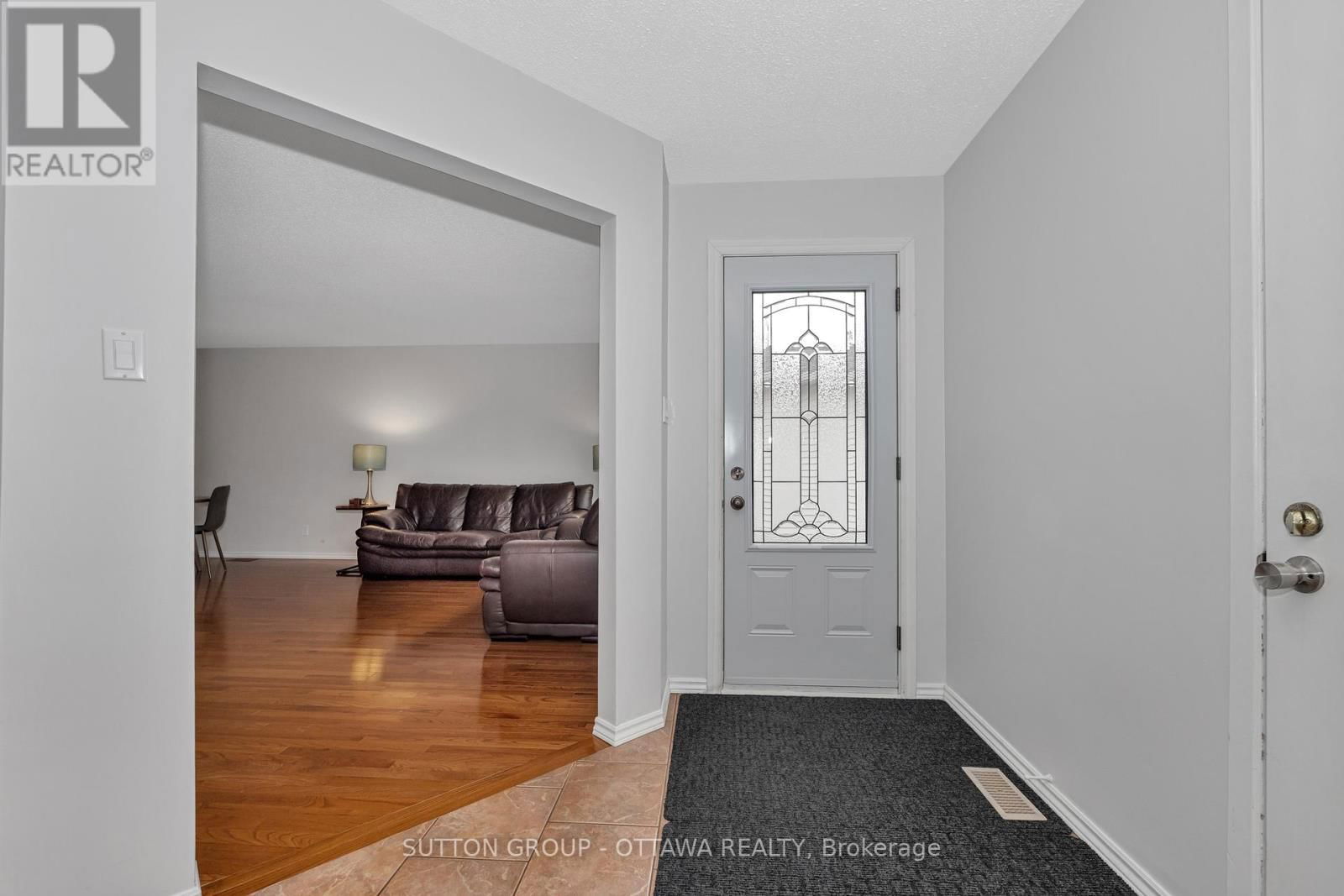 6586 DES MERLES LANE Image 5