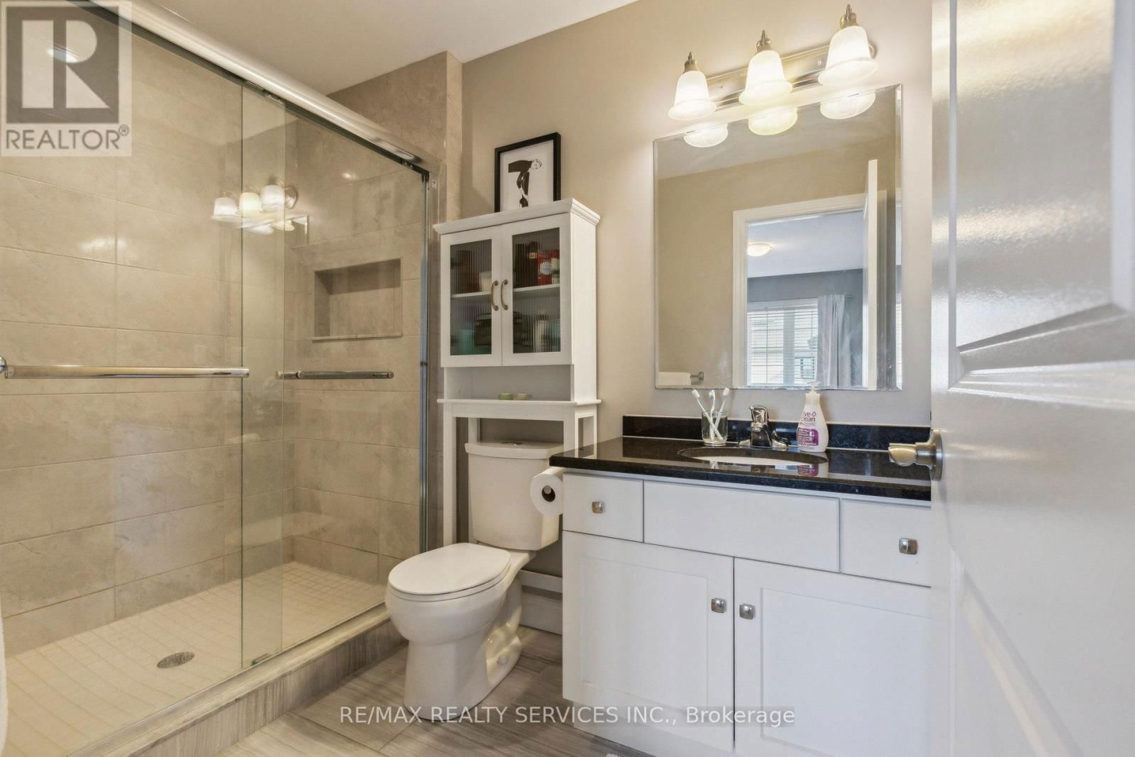 10 - 625 BLACKBRIDGE ROAD Image 22