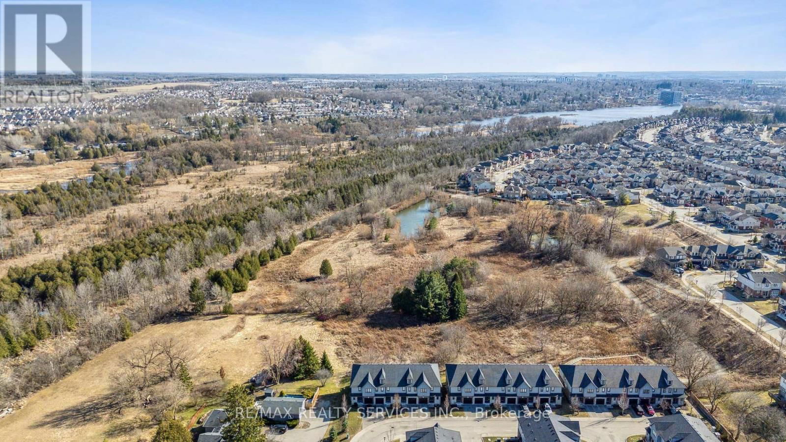 10 - 625 BLACKBRIDGE ROAD Image 39