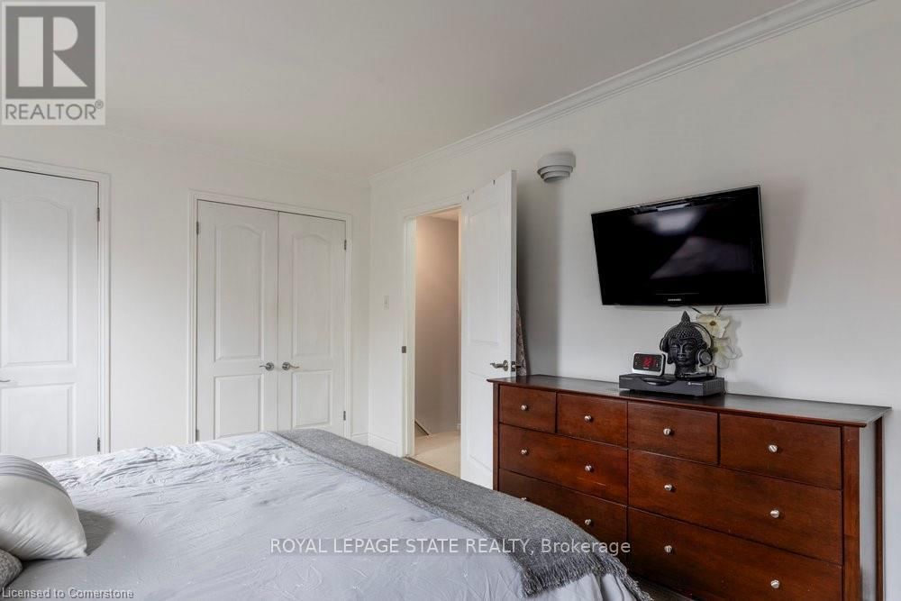 24 LIBERTY STREET Image 27