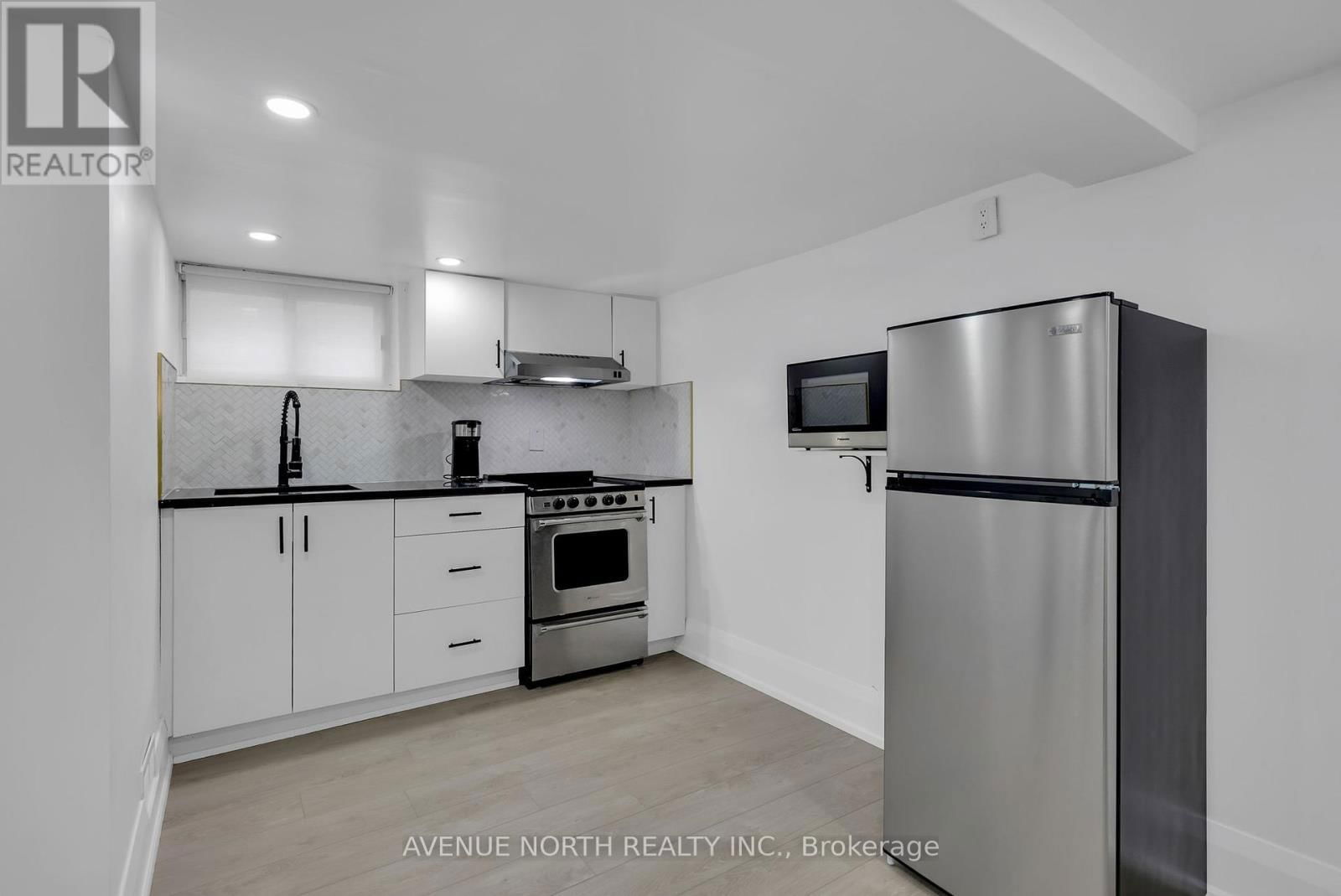 305 OLMSTEAD STREET Image 27