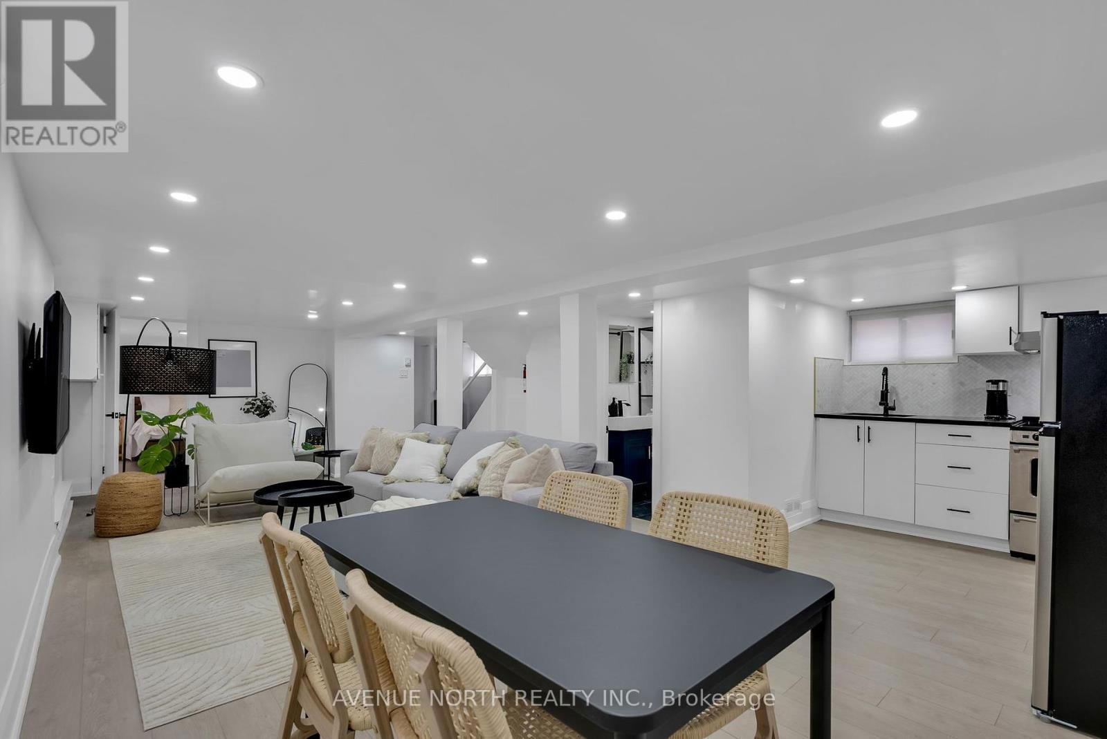 305 OLMSTEAD STREET Image 28