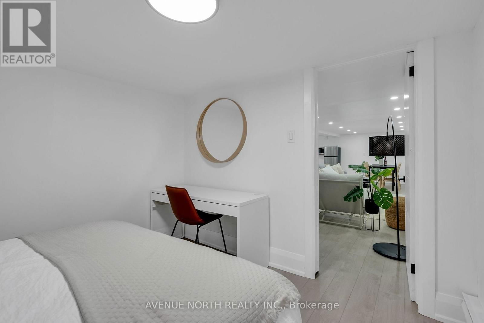 305 OLMSTEAD STREET Image 32