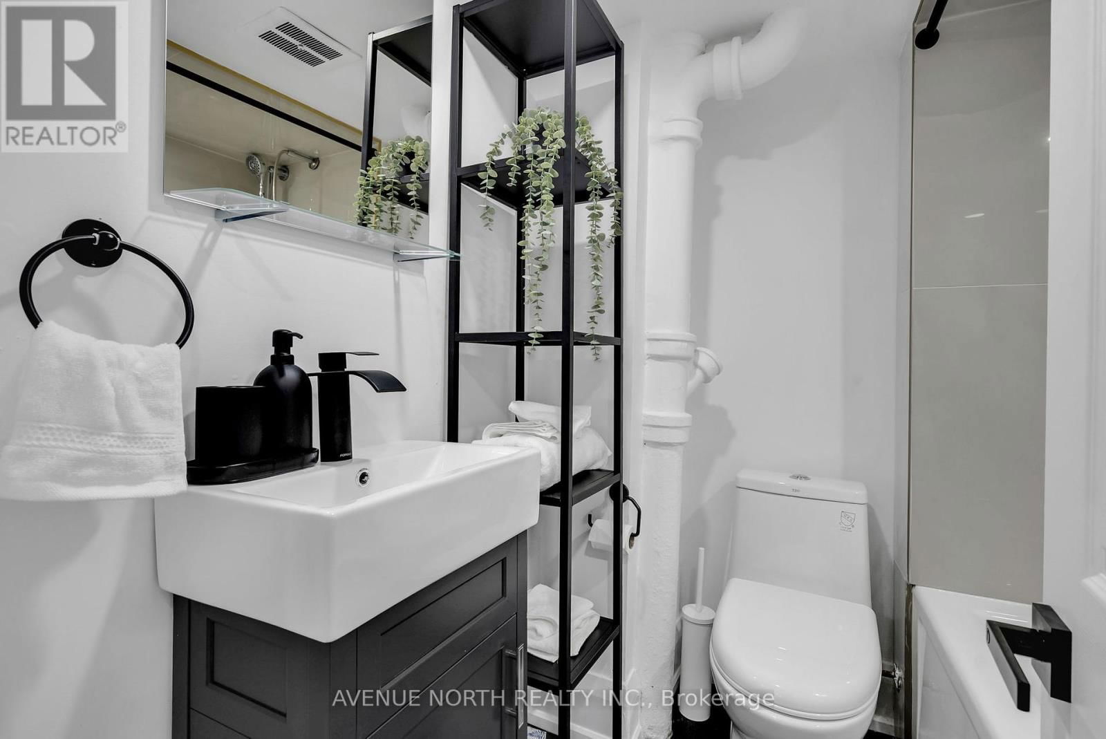 305 OLMSTEAD STREET Image 34
