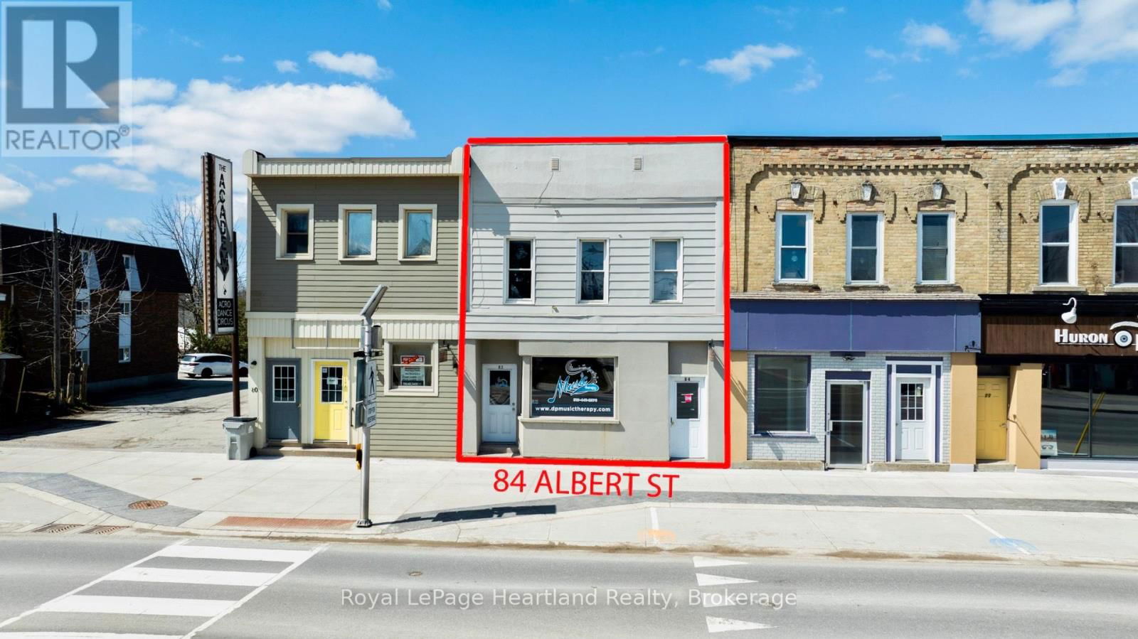 84 ALBERT STREET Image 10