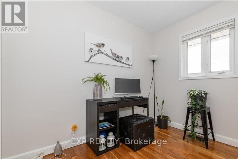 109 MEADOWLANDS DRIVE WEST Image 14