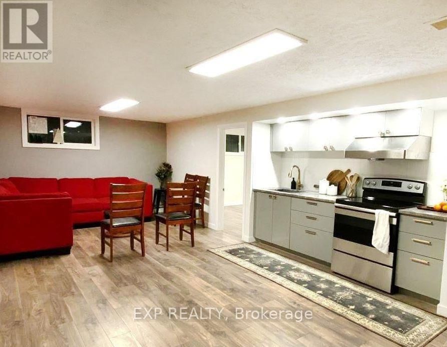 109 MEADOWLANDS DRIVE WEST Image 16