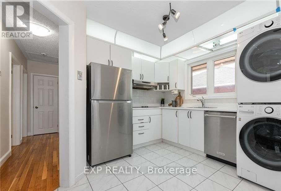 109 MEADOWLANDS DRIVE WEST Image 7