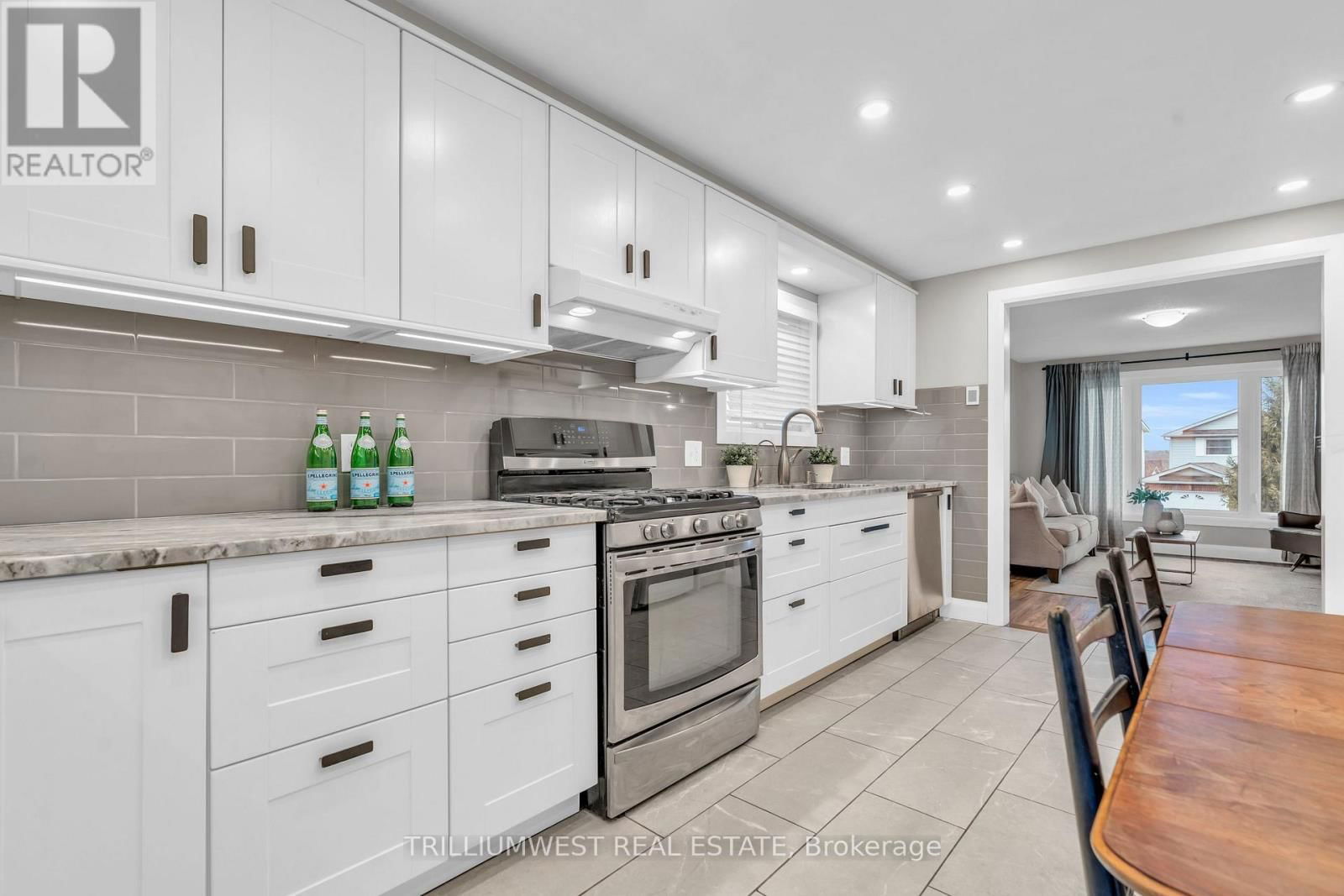 339 MISTY CRESCENT Image 12