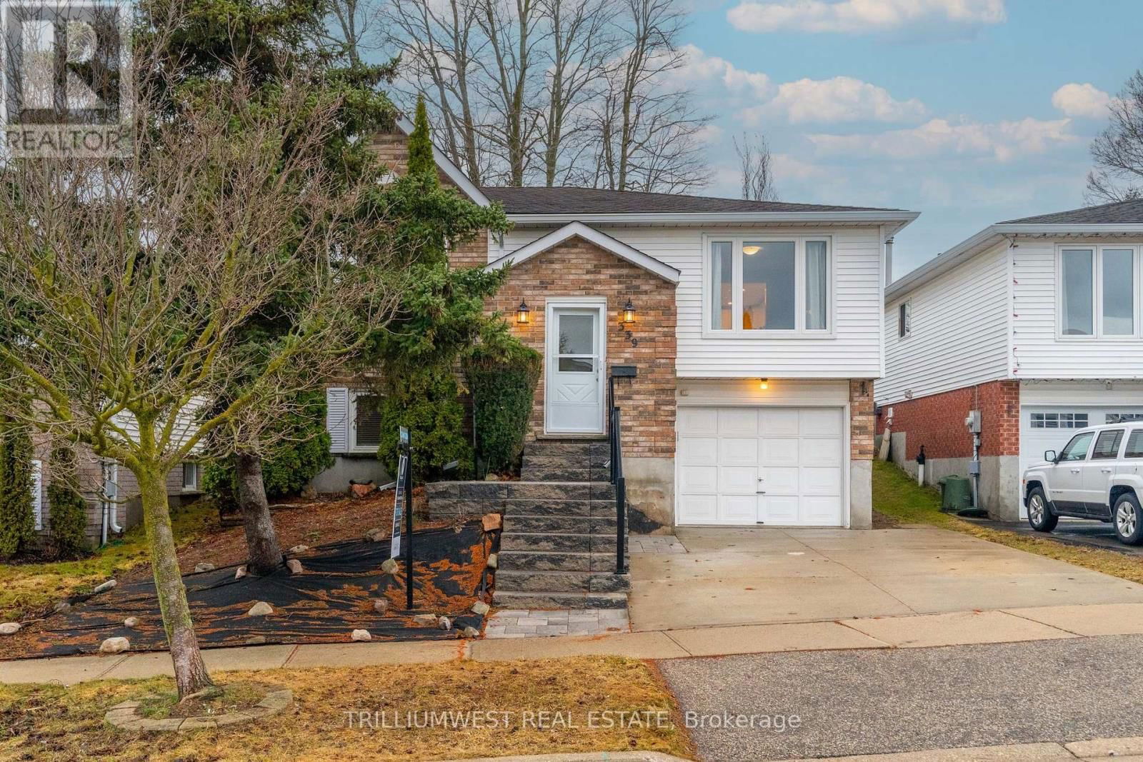 339 MISTY CRESCENT Image 2