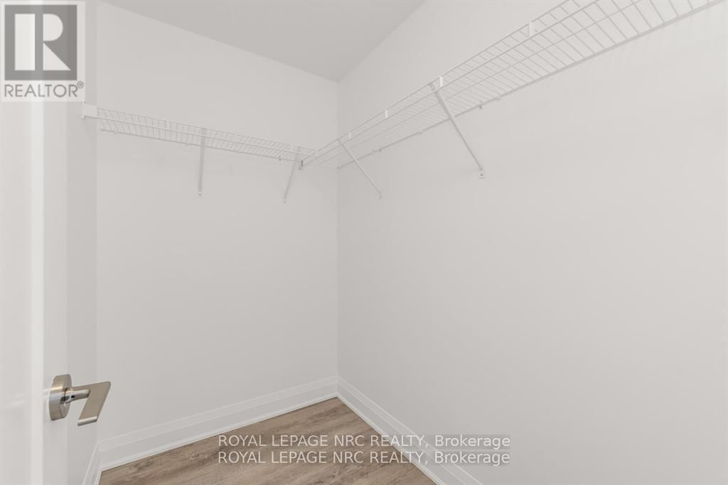 428 - 16 CONCORD PLACE Image 20