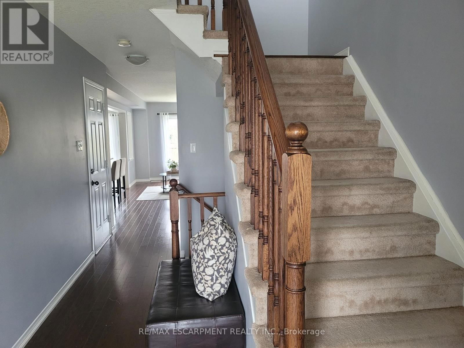 12 LYNCH CRESCENT Image 12