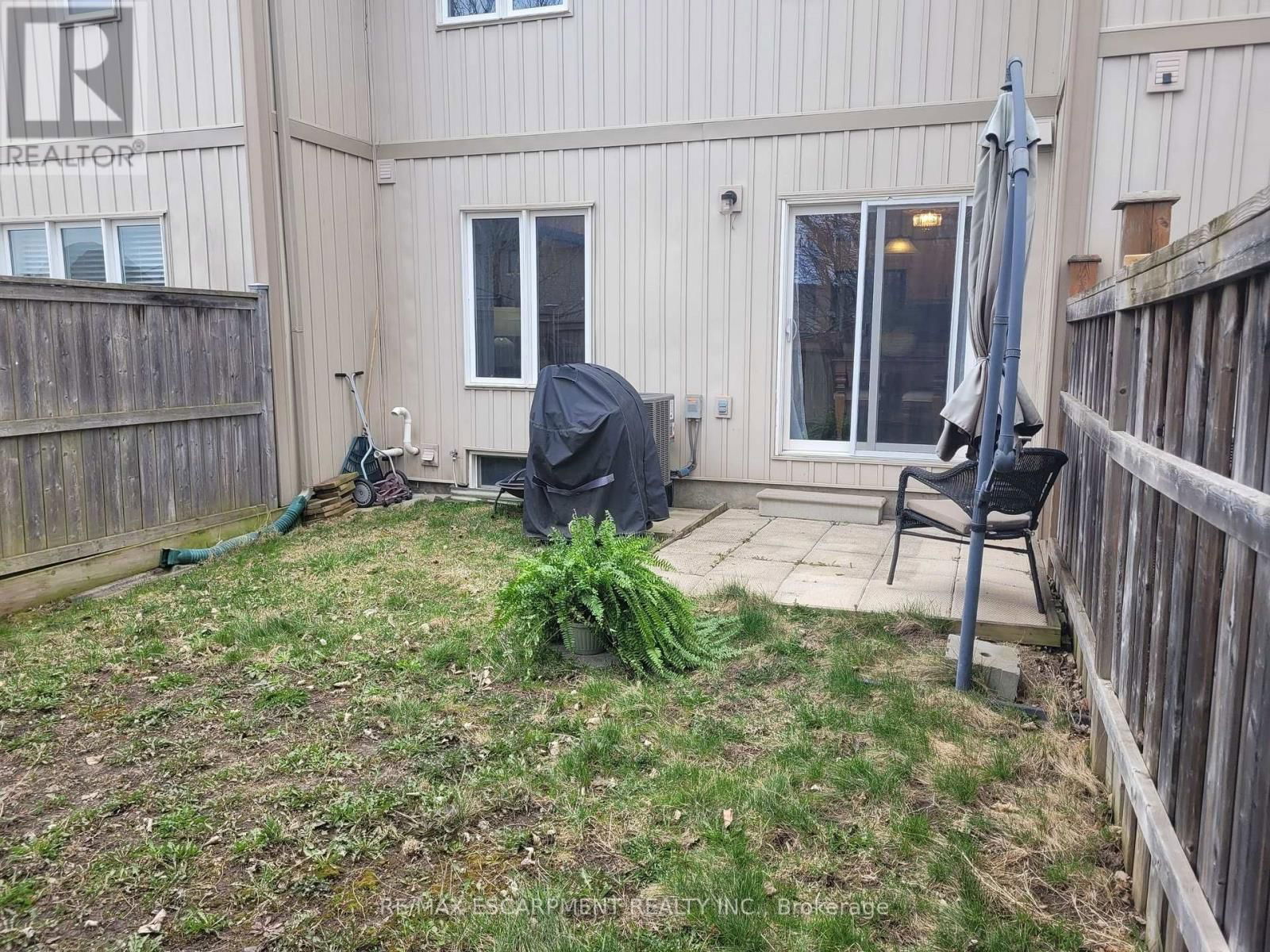 12 LYNCH CRESCENT Image 30