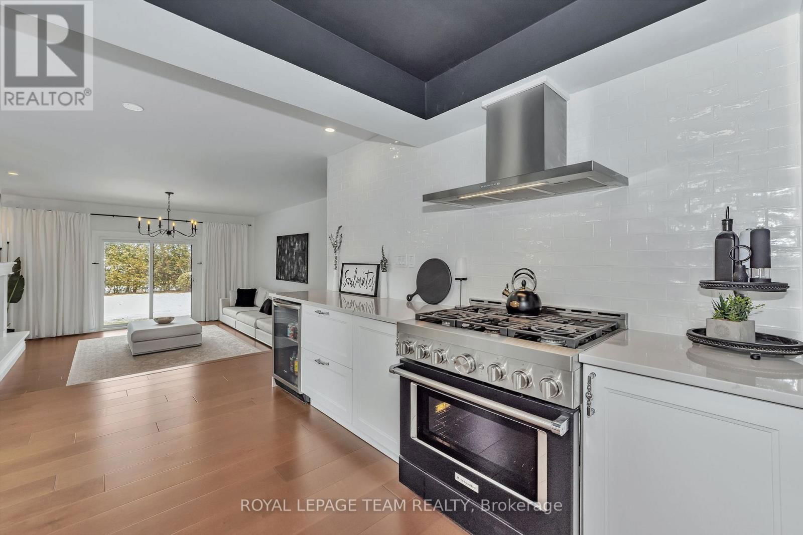 70 HURD STREET Image 14