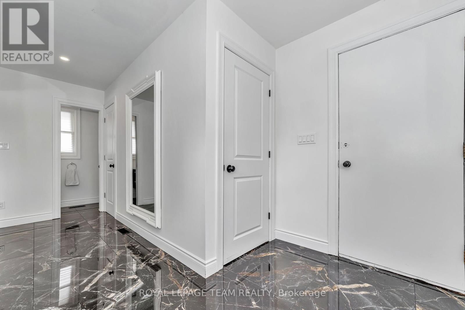 70 HURD STREET Image 31