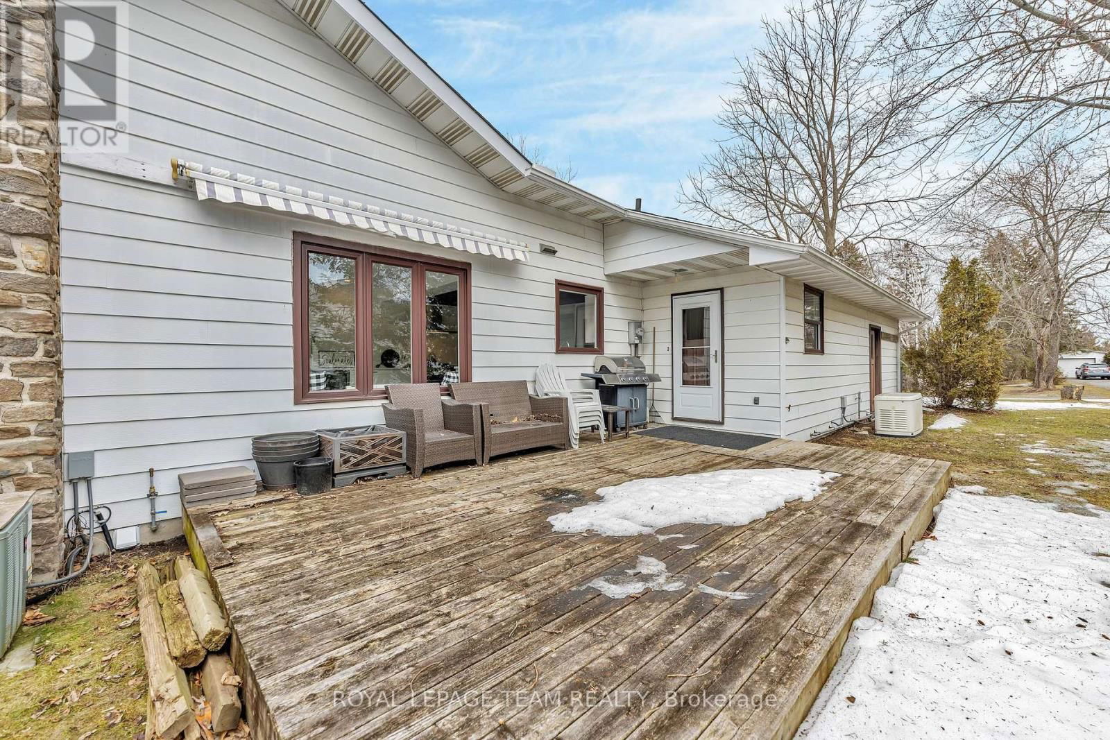 70 HURD STREET Image 35