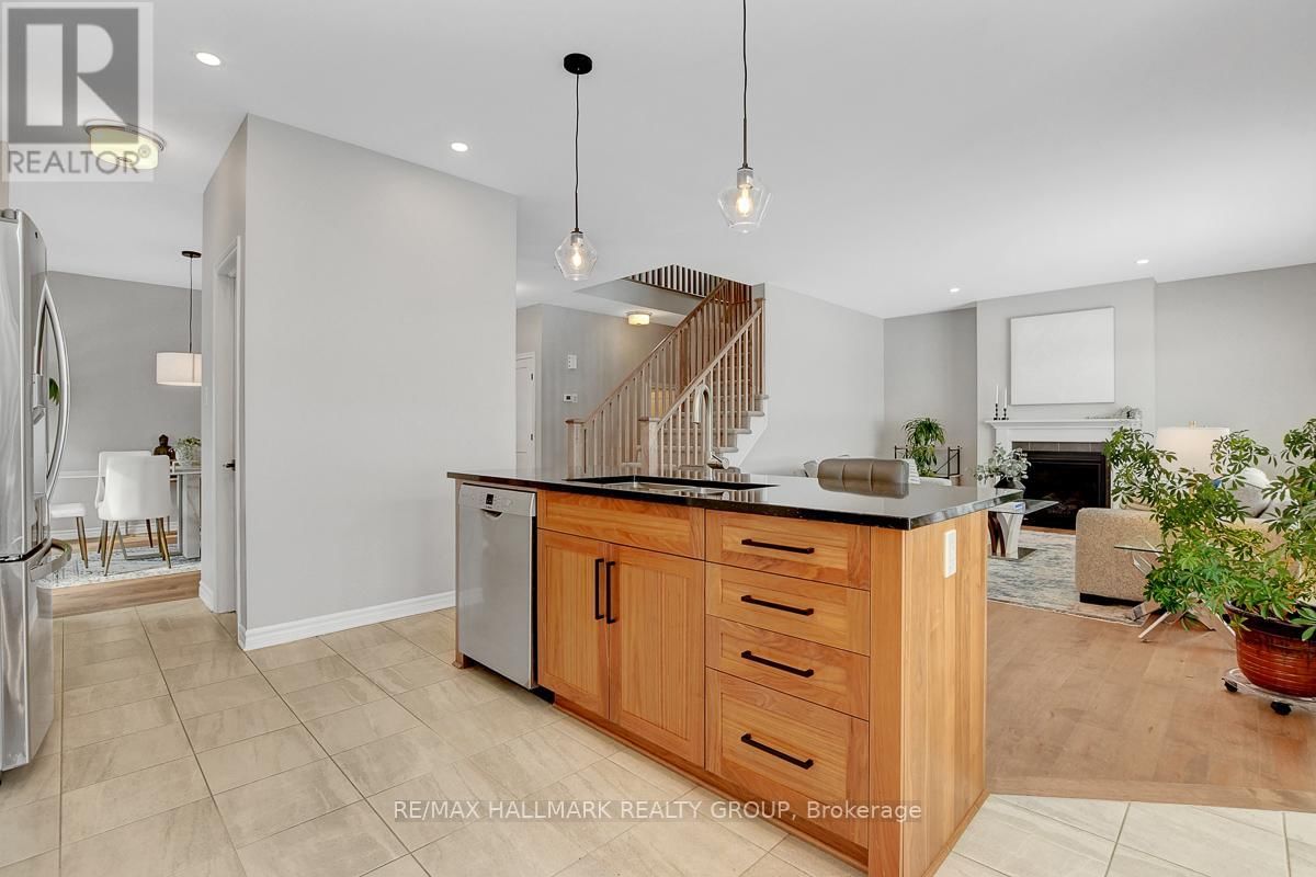 594 BAIE DES CASTORS PRIVATE Image 25