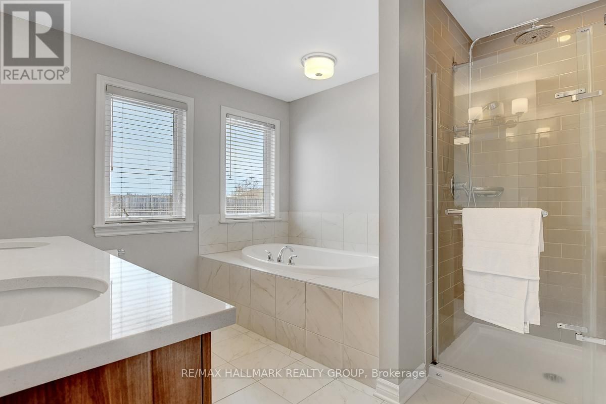 594 BAIE DES CASTORS PRIVATE Image 30