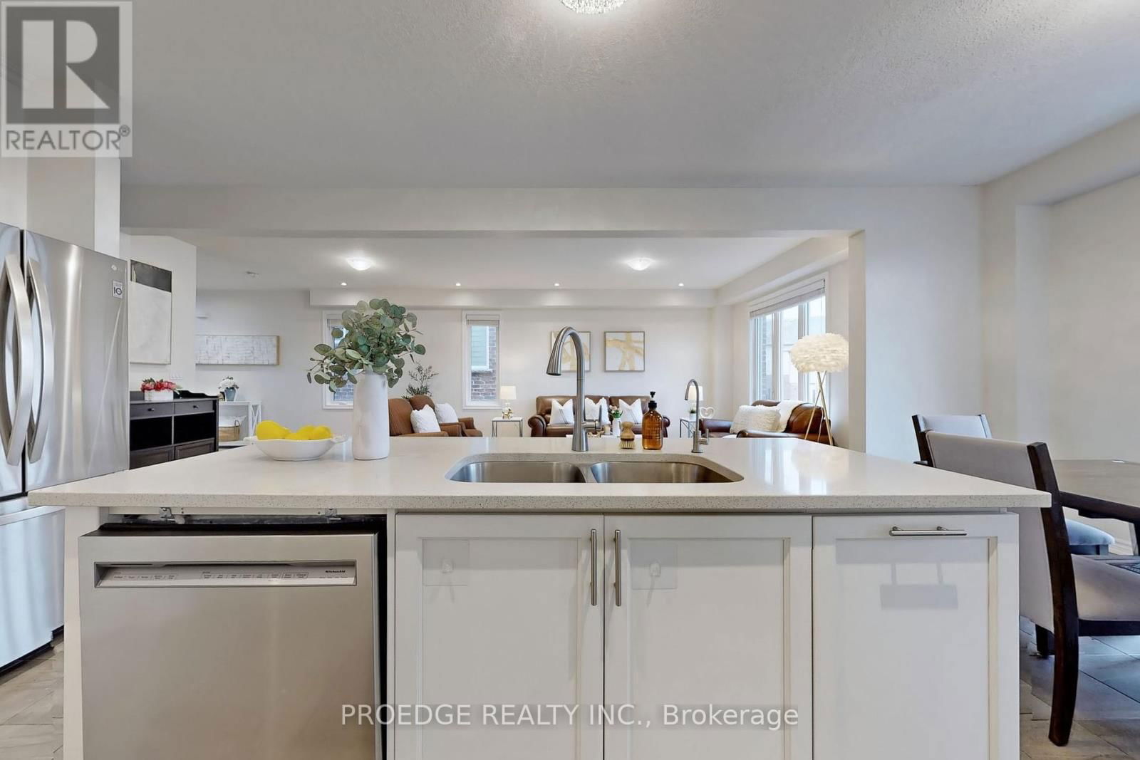 361 BEECHDROPS DRIVE Image 10