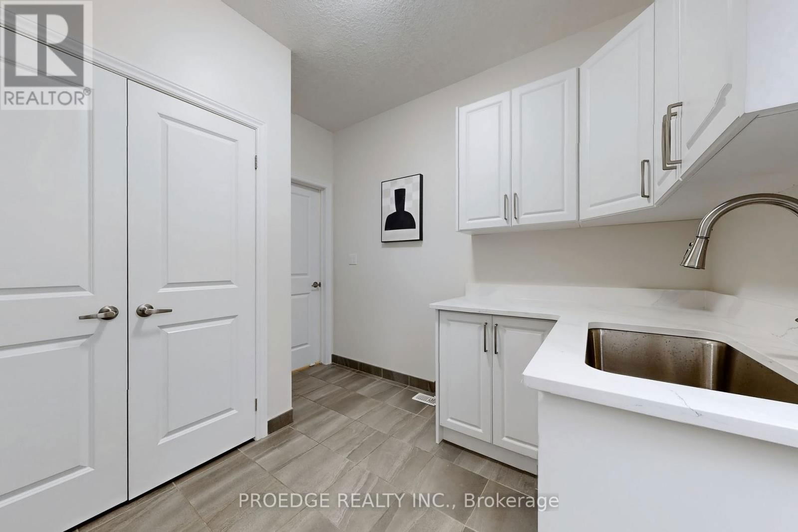 361 BEECHDROPS DRIVE Image 15