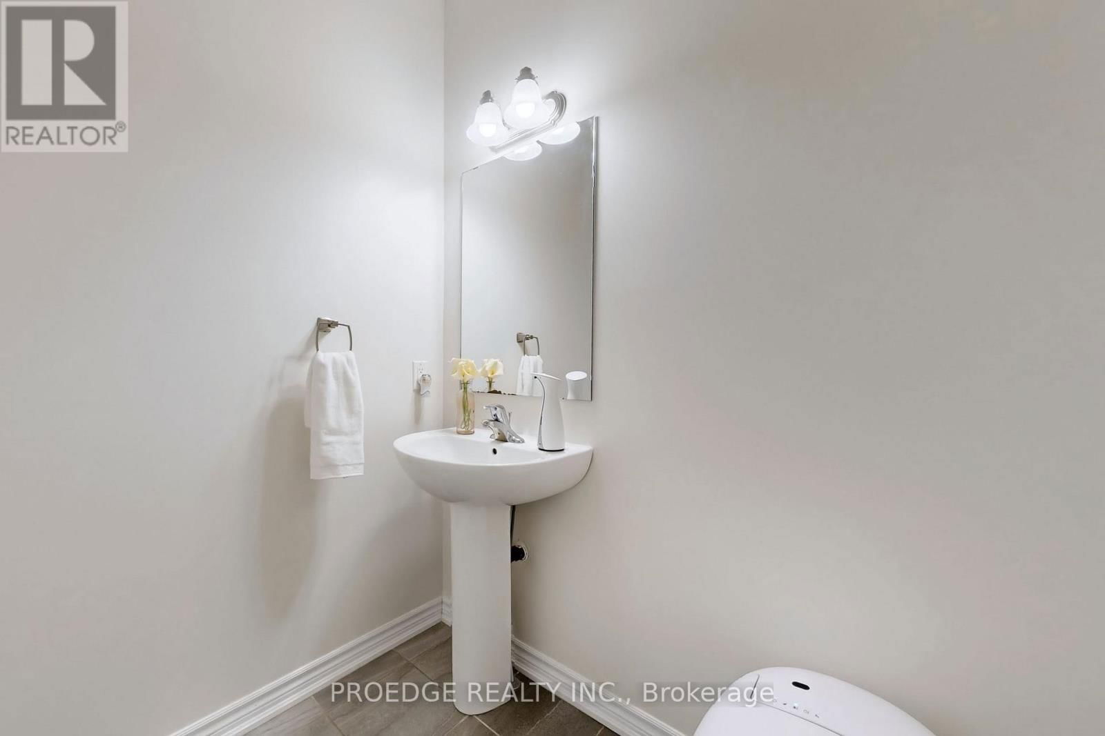 361 BEECHDROPS DRIVE Image 16