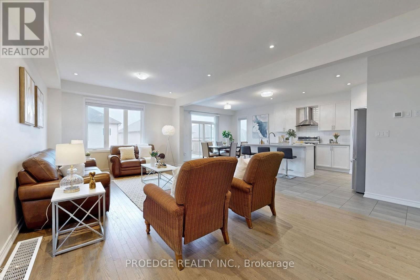 361 BEECHDROPS DRIVE Image 2
