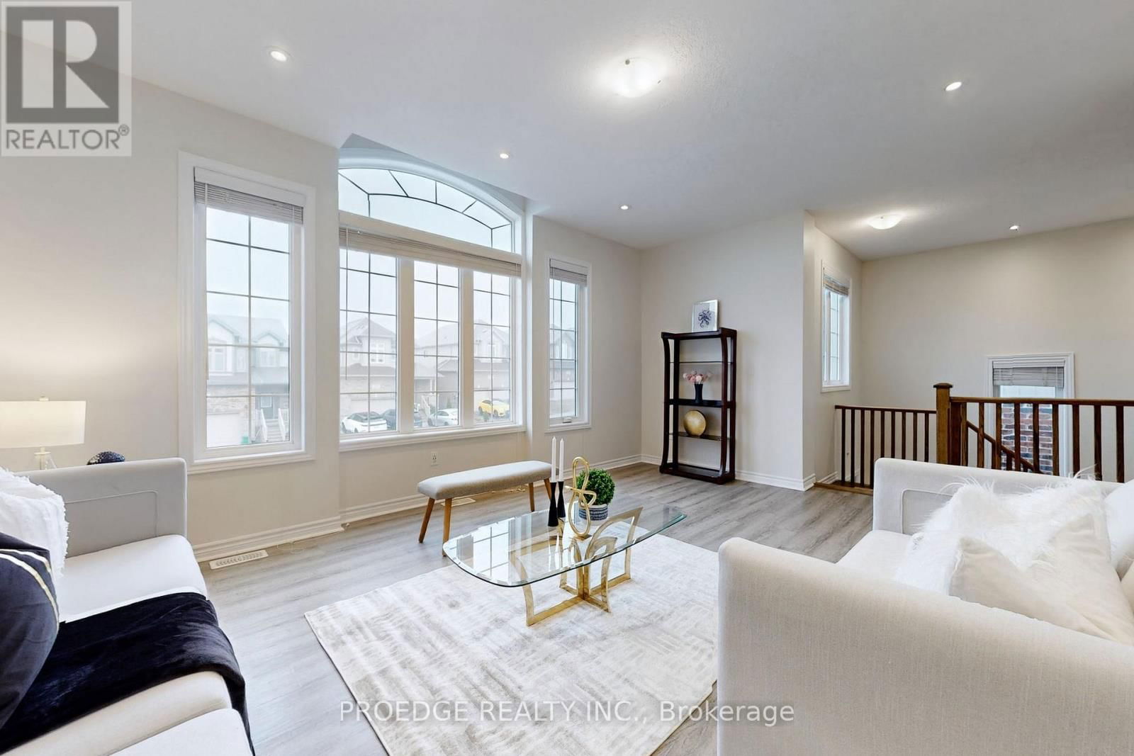 361 BEECHDROPS DRIVE Image 24