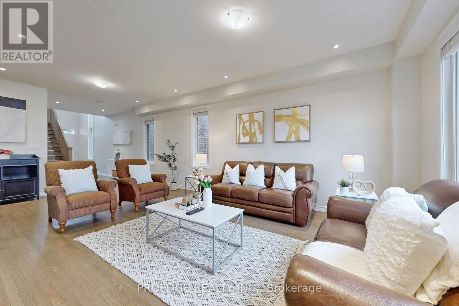 361 BEECHDROPS DRIVE Image 3