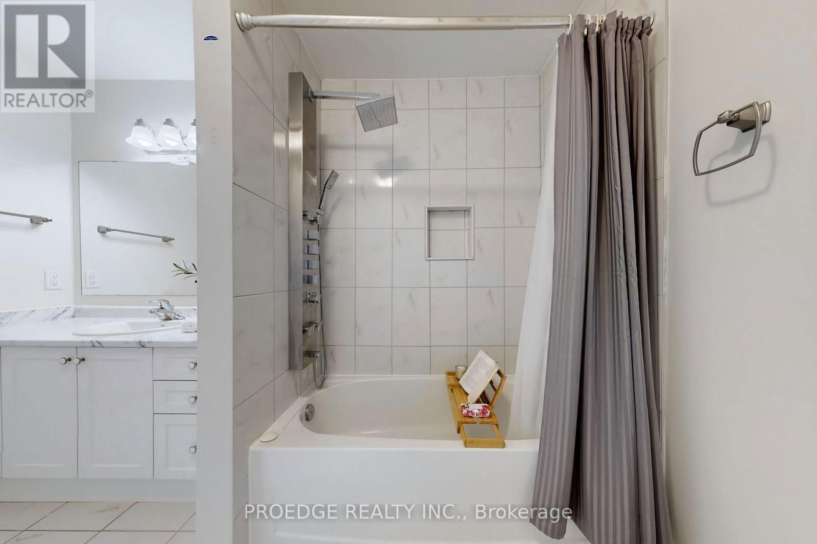361 BEECHDROPS DRIVE Image 38