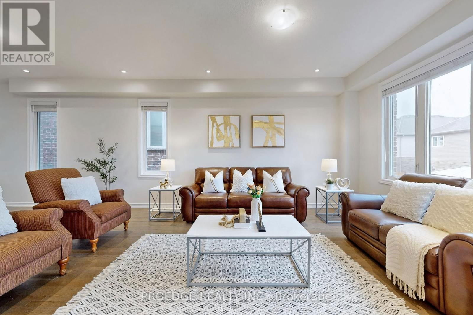 361 BEECHDROPS DRIVE Image 4