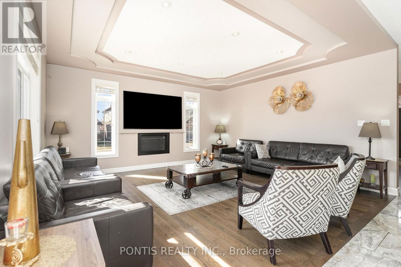 6645 UPPER CANADA CROSSING Image 10