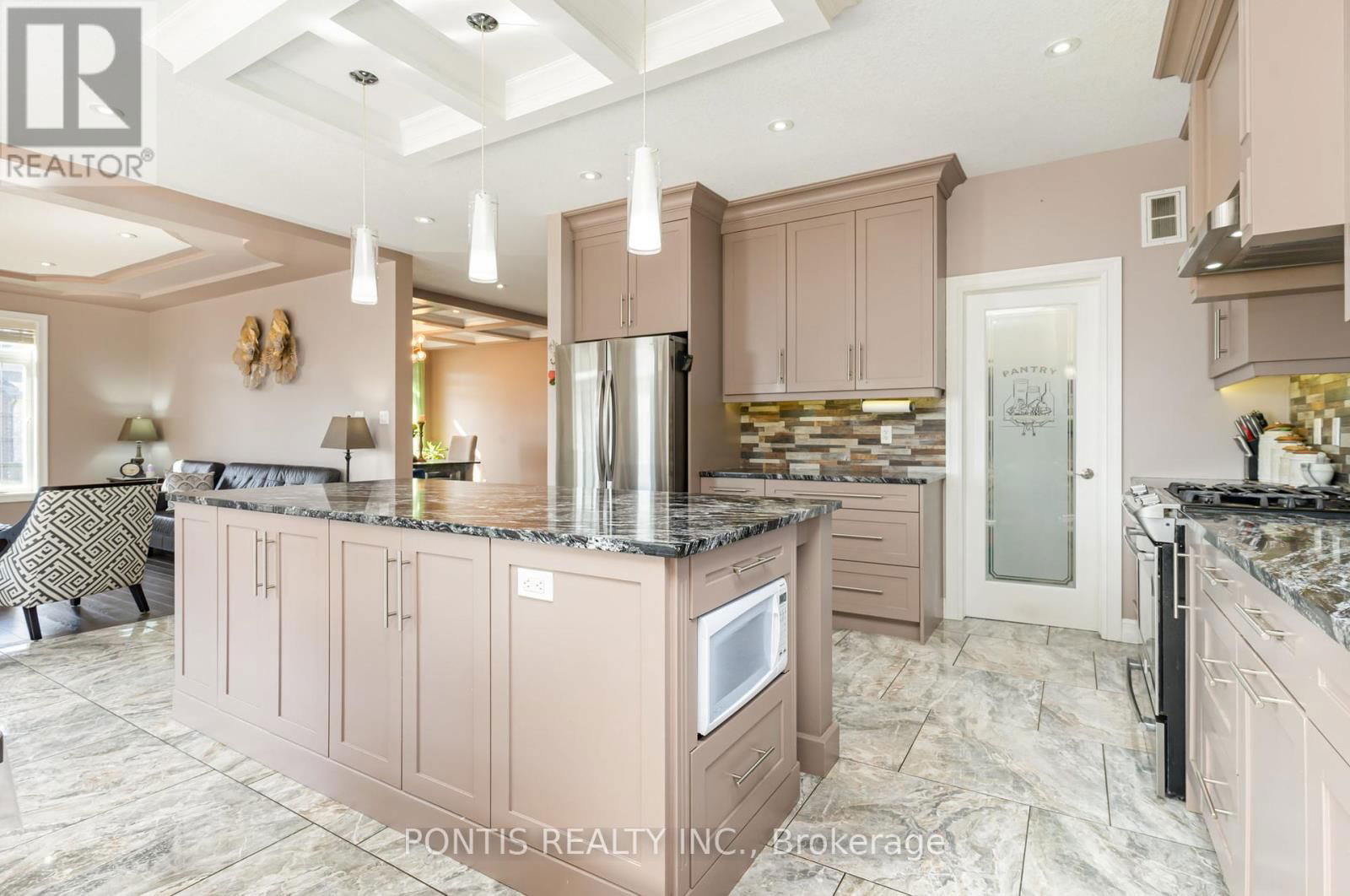 6645 UPPER CANADA CROSSING Image 14
