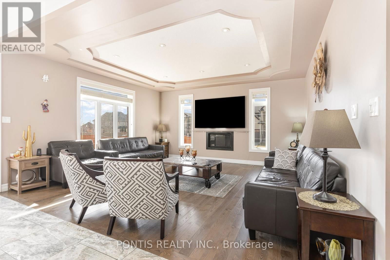 6645 UPPER CANADA CROSSING Image 9