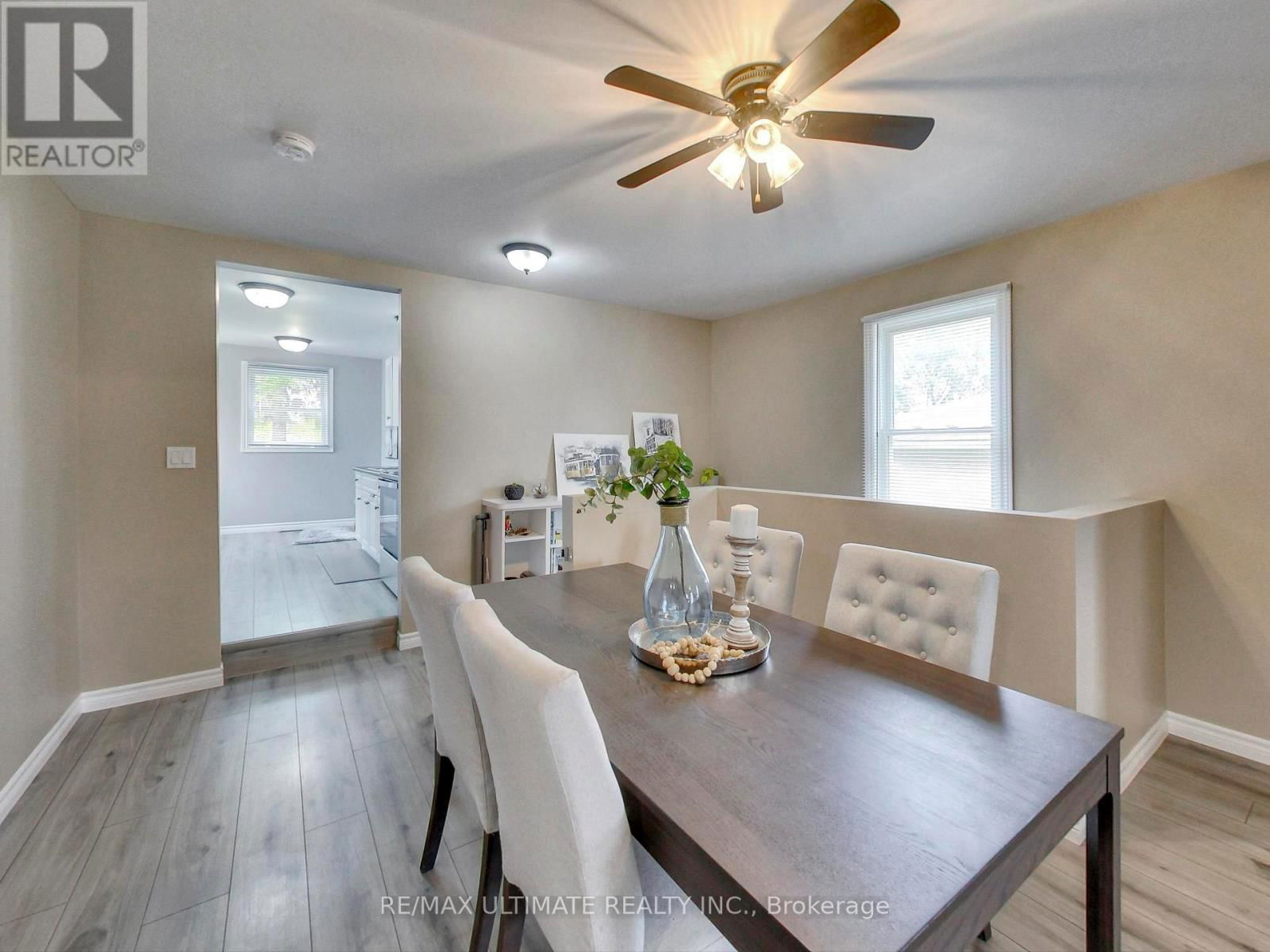 14 BURNHAM AVENUE Image 11