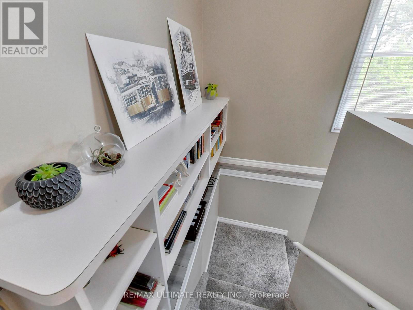 14 BURNHAM AVENUE Image 13