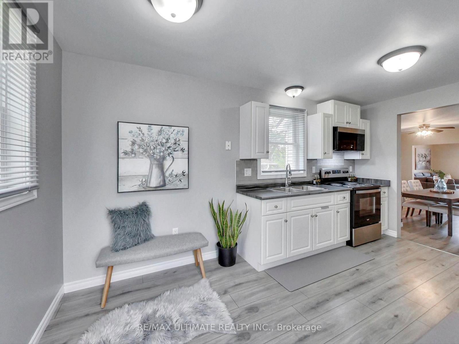 14 BURNHAM AVENUE Image 15