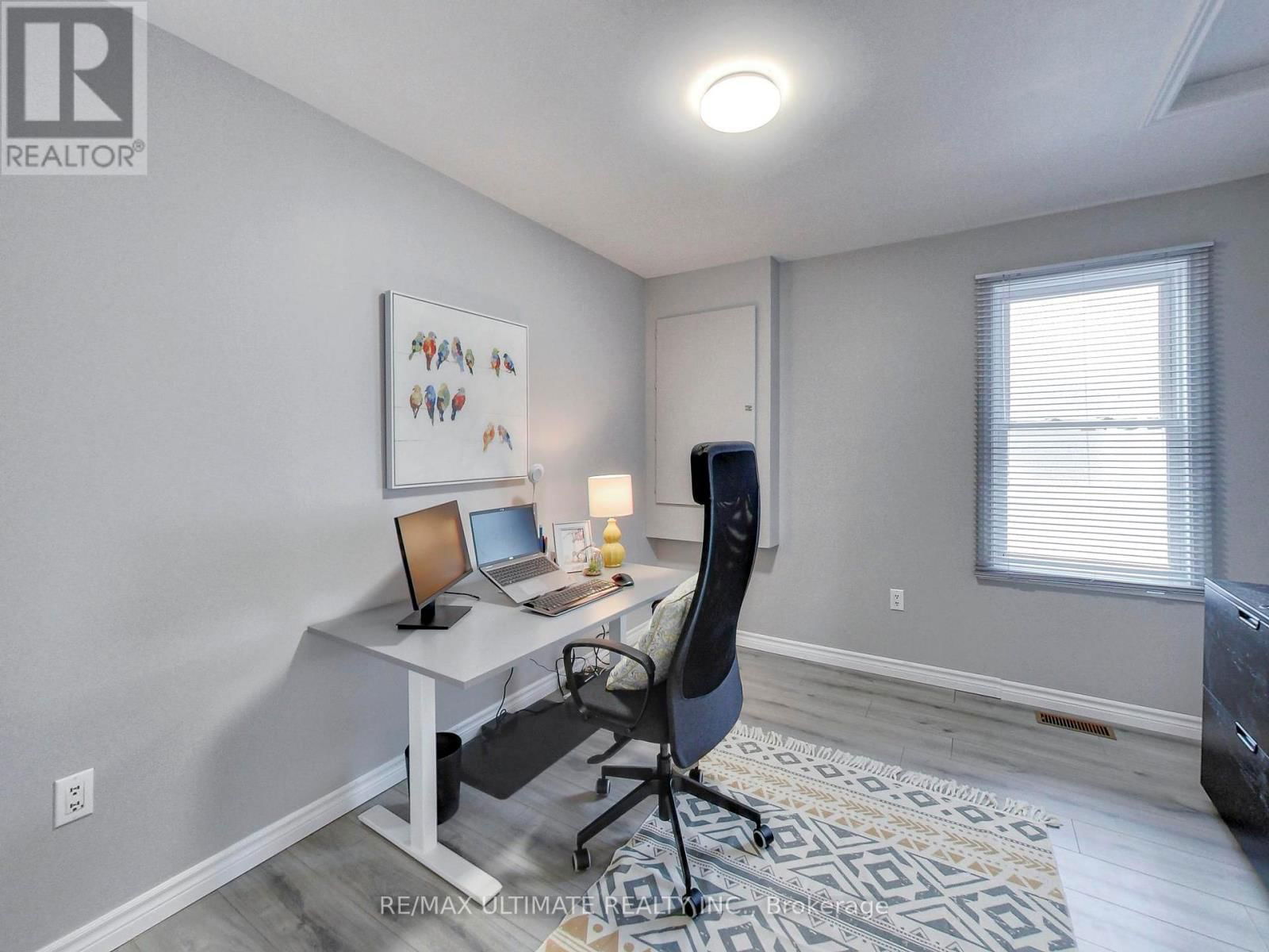 14 BURNHAM AVENUE Image 23