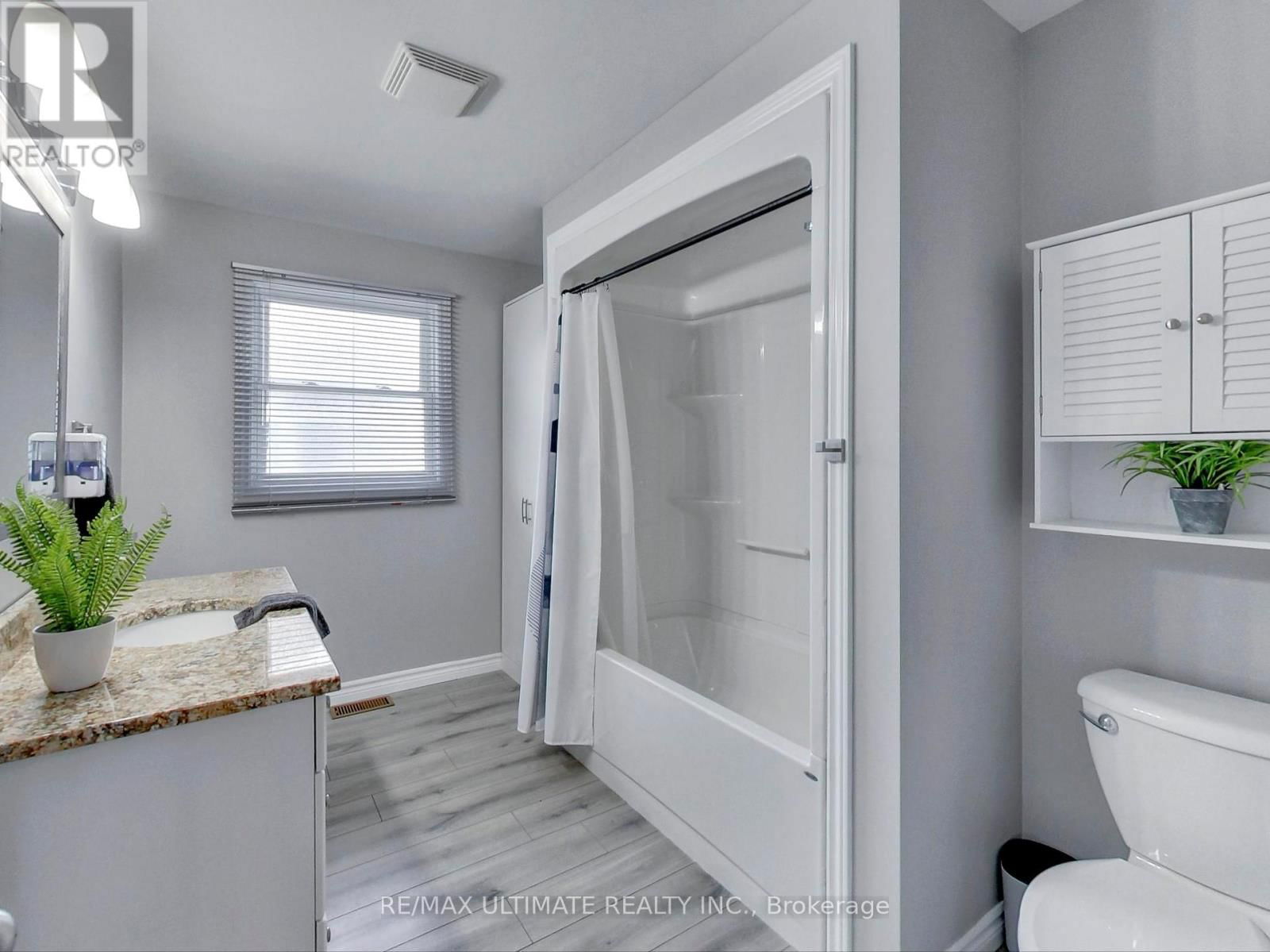 14 BURNHAM AVENUE Image 26