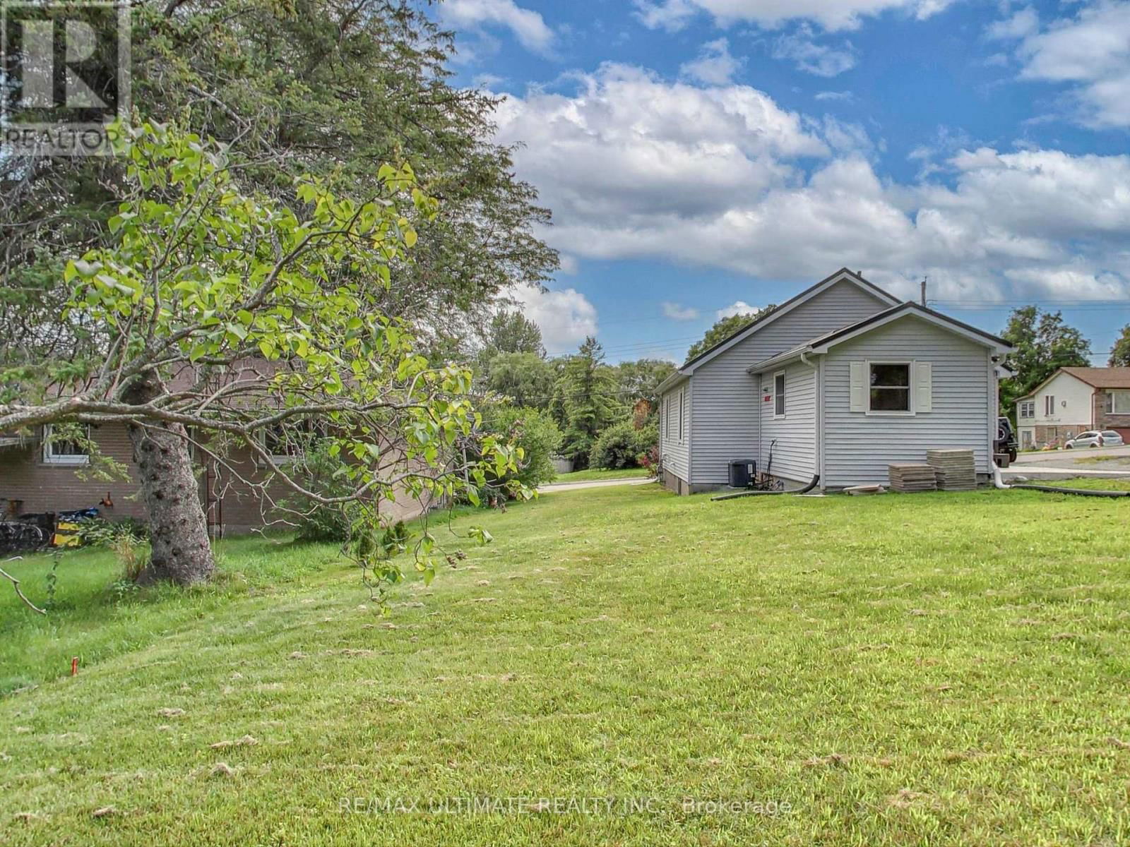 14 BURNHAM AVENUE Image 33