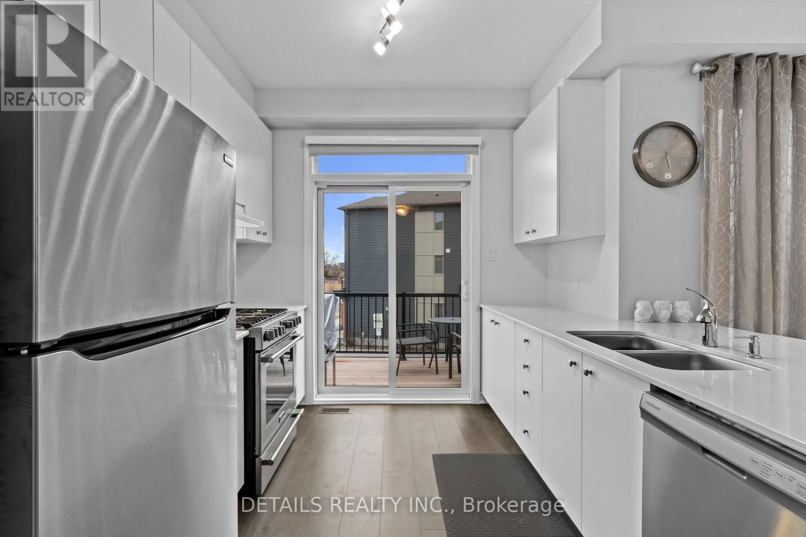 827 KINIW PRIVATE Image 13