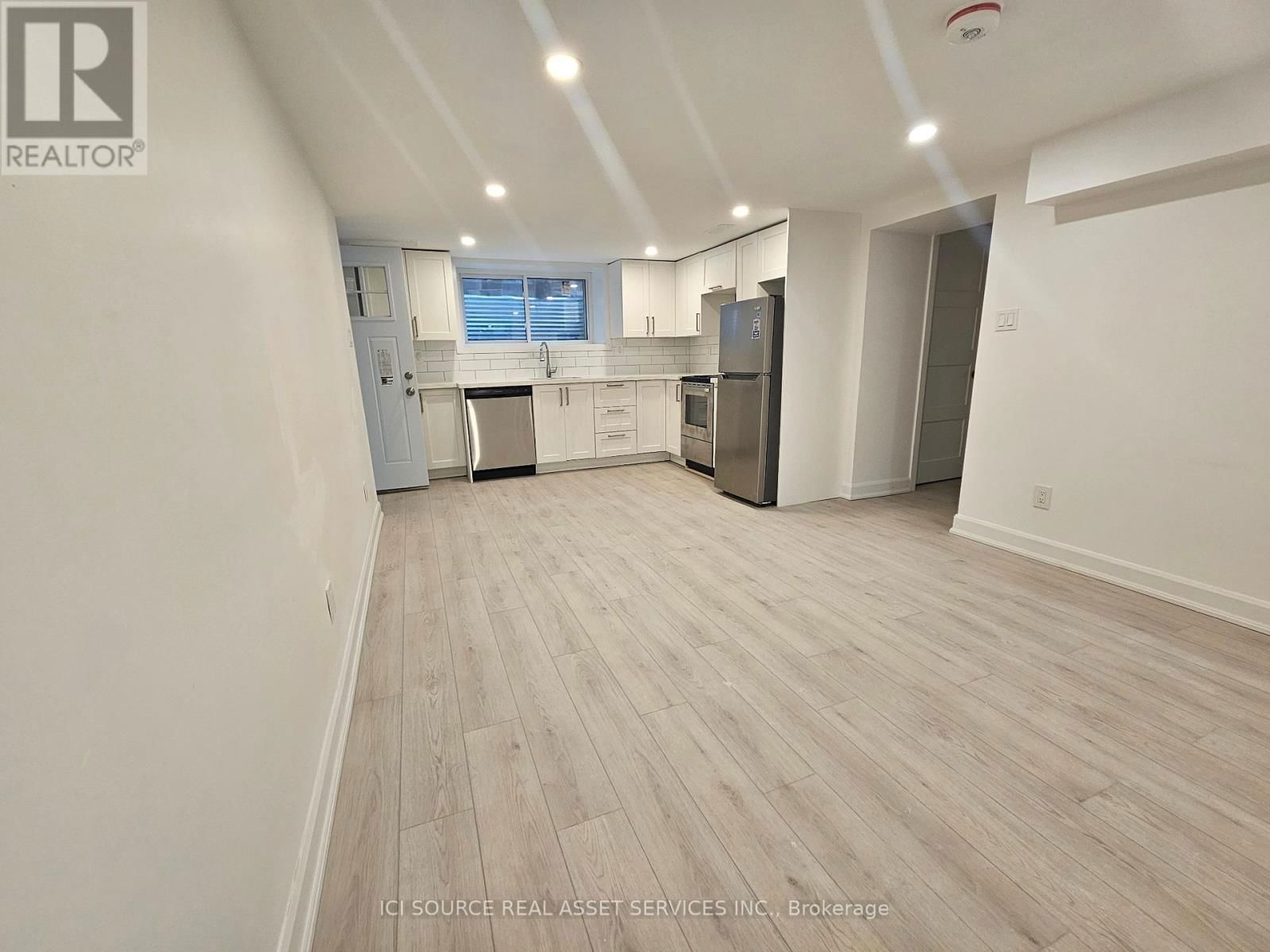 2 - 39 KRUG STREET Image 2